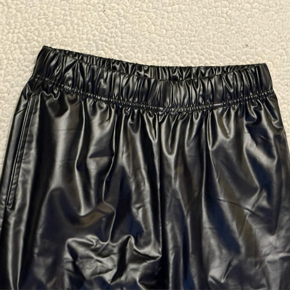 Lulunico by Chicways Black Faux Leather Joggers Small - Picture 5 of 13